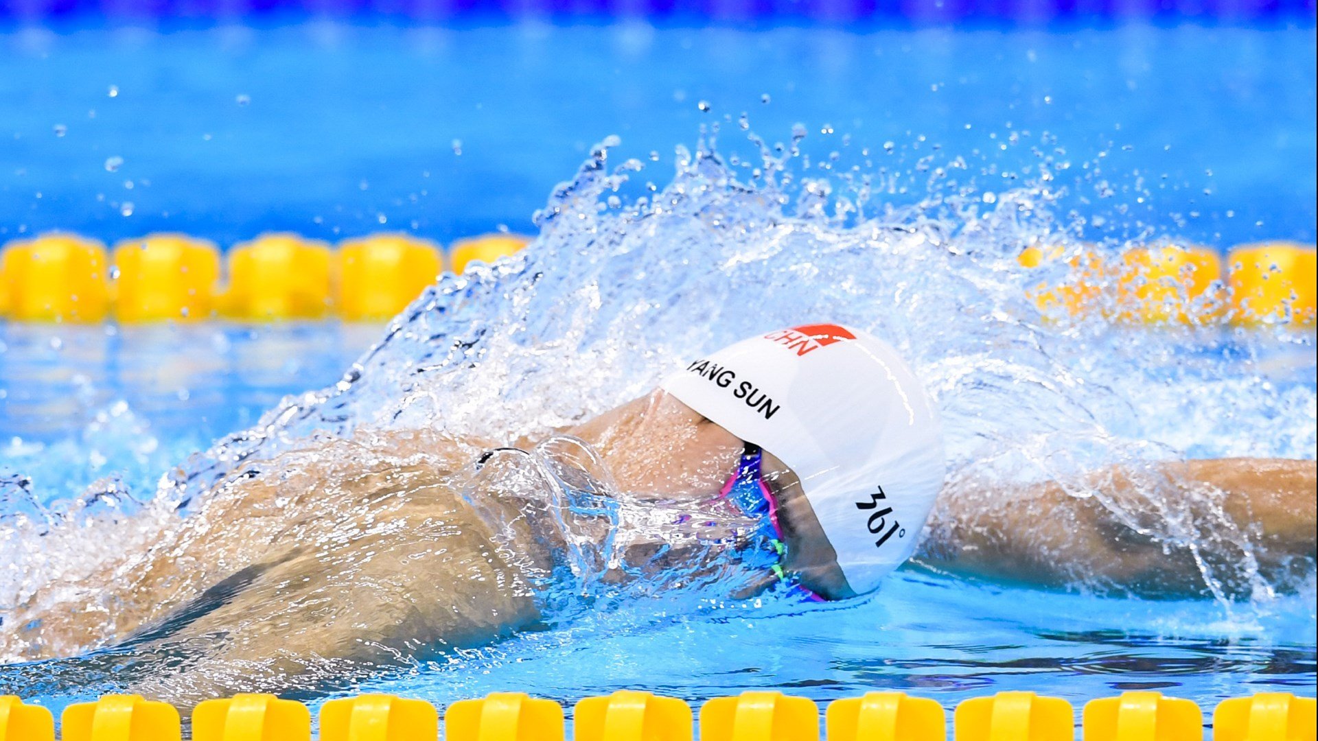 奥运门票争夺战，乌克兰绝境求生，体育如何缝合破碎山河？